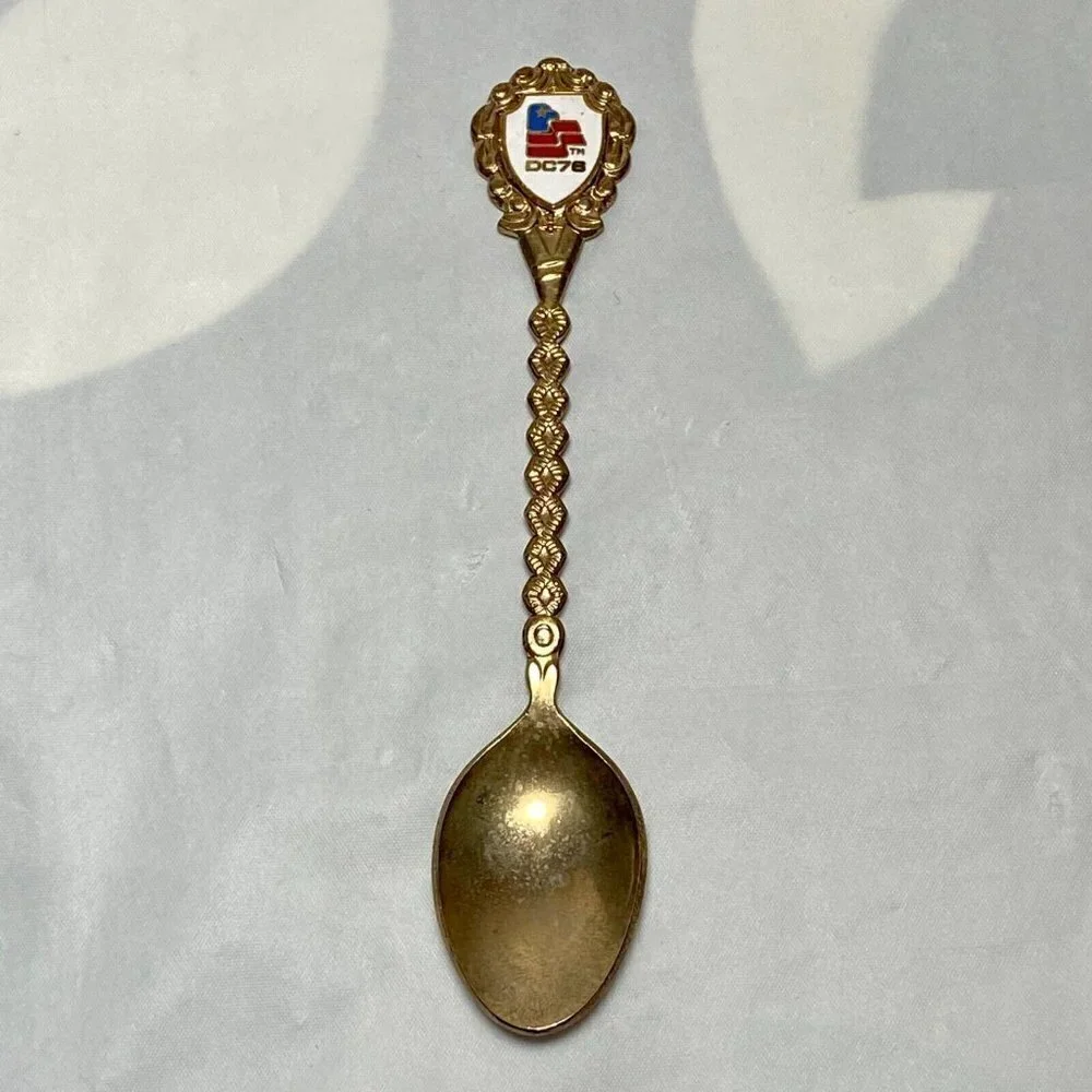 DC 76 Souvenir Spoon 4.5
